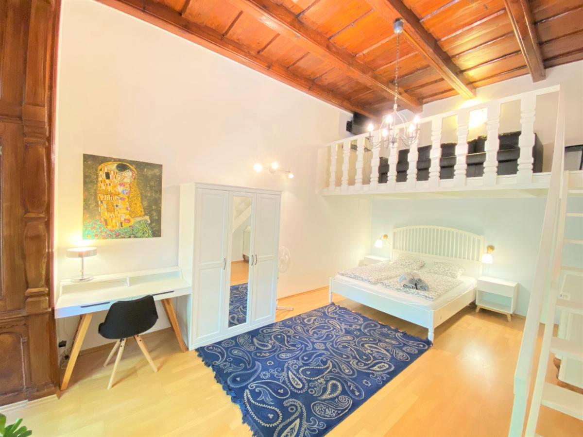 פראג Black Eagle Apartments מראה חיצוני תמונה