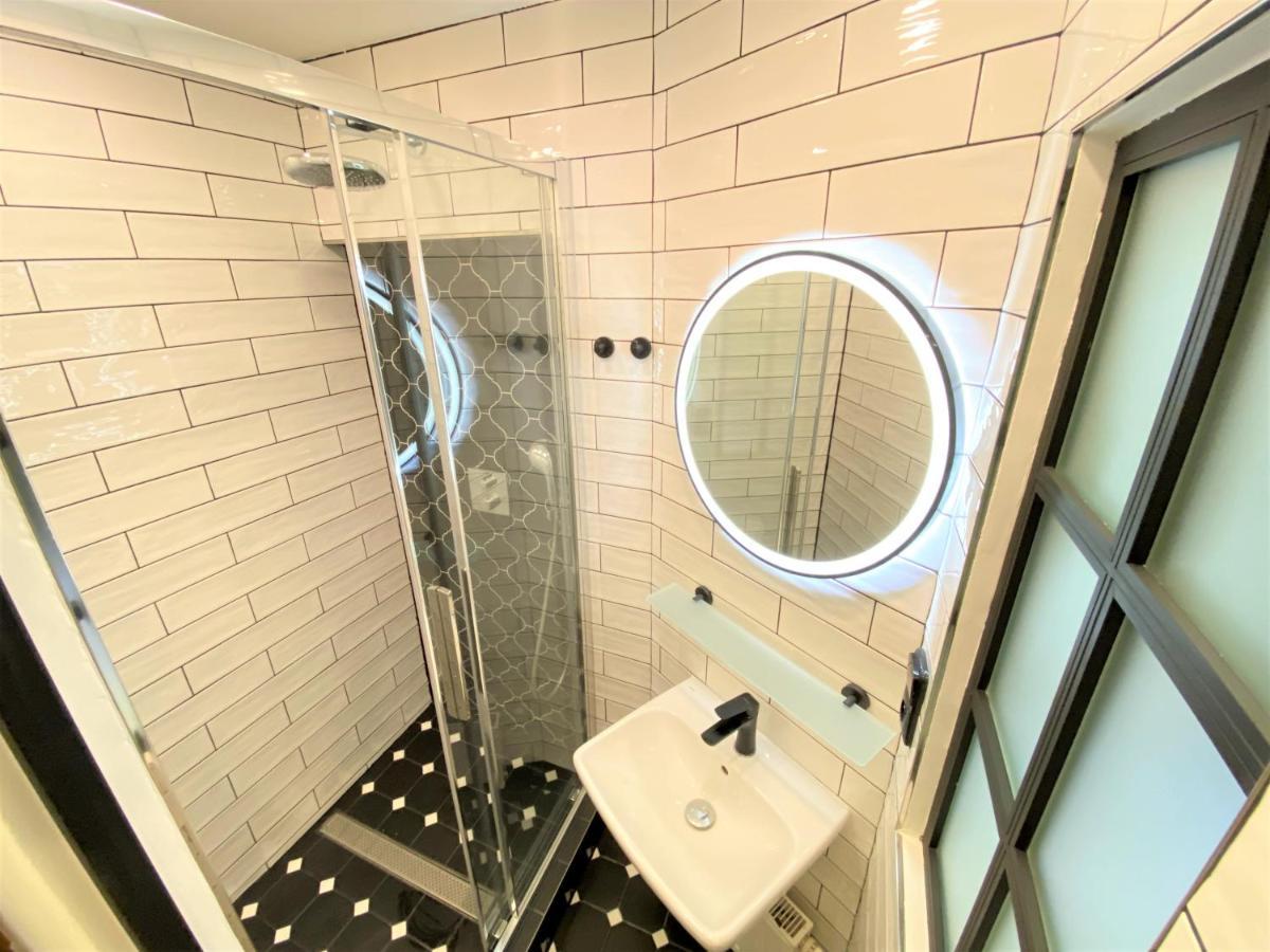 פראג Black Eagle Apartments מראה חיצוני תמונה