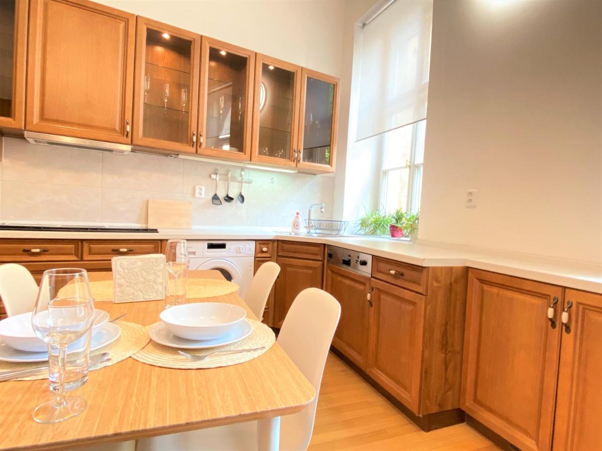 פראג Black Eagle Apartments מראה חיצוני תמונה