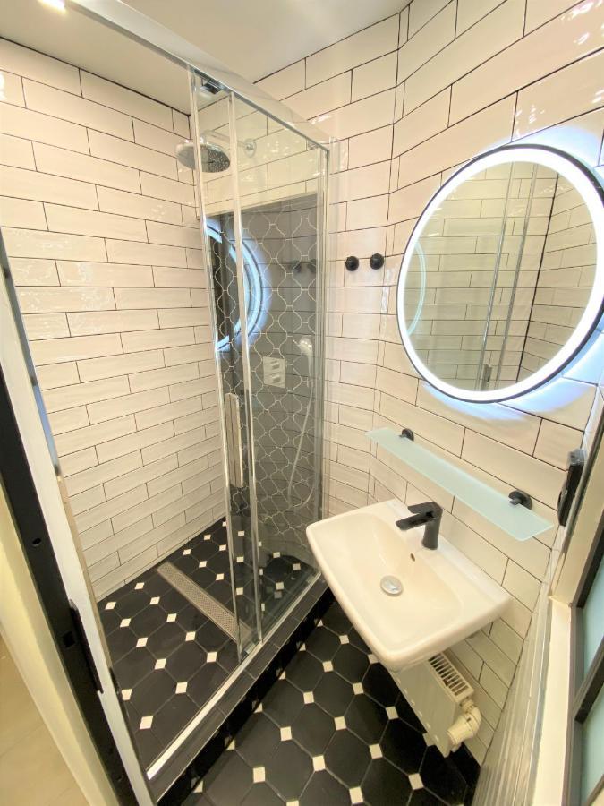 פראג Black Eagle Apartments מראה חיצוני תמונה