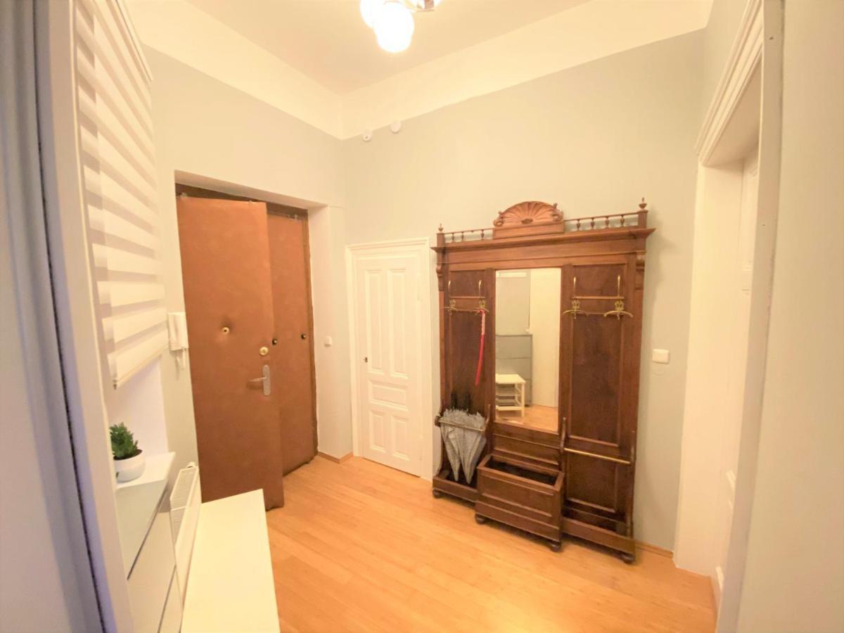 פראג Black Eagle Apartments מראה חיצוני תמונה