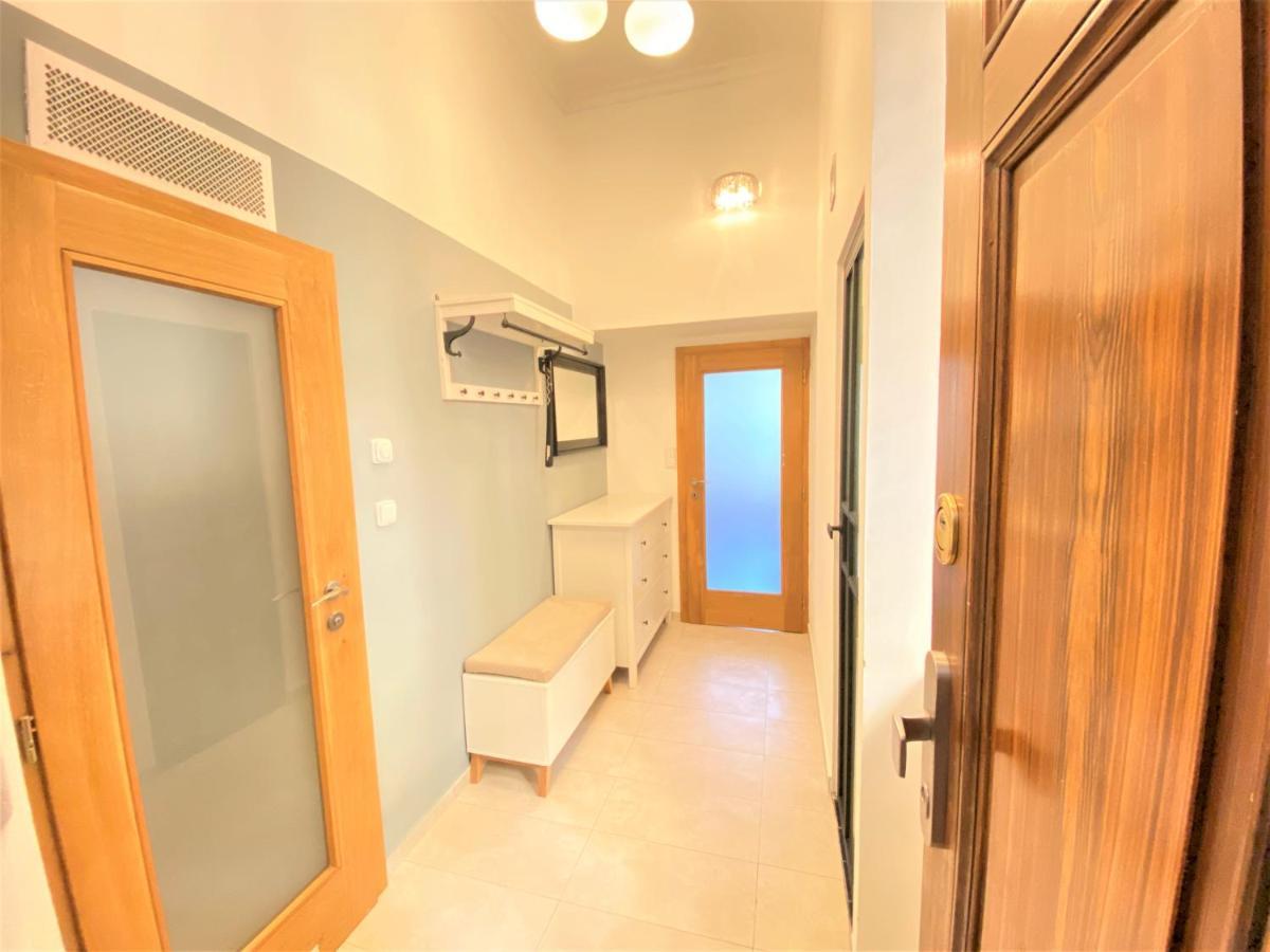 פראג Black Eagle Apartments מראה חיצוני תמונה